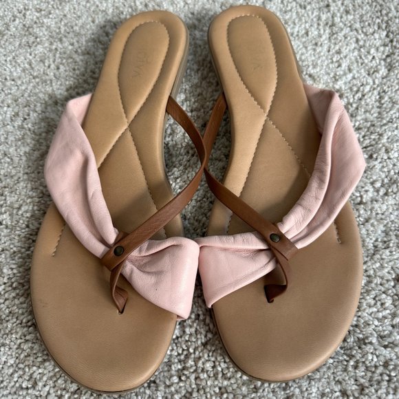 Blush Pink / Brown Thong Sandal - Picture 3 of 7